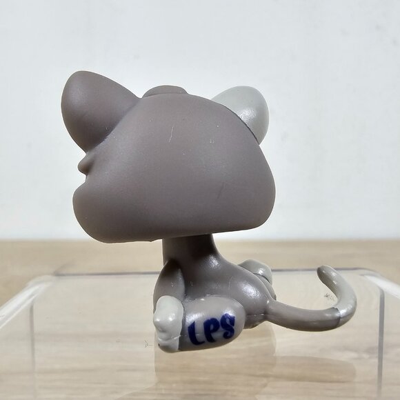 Hasbro Littlest Pet Shop #1607 Kitten Cat Gray Green Eyes Pink Hood Accessory - Picture 7 of 10